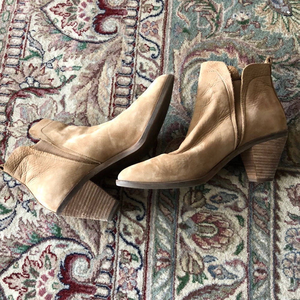 Lucky Brand suede leather booties